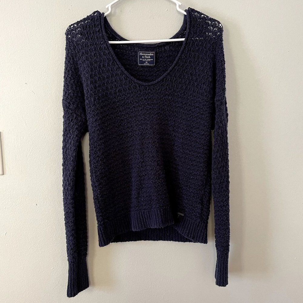 Abercrombie&Fitch blue knit v-neck long sleeved casual sweater winter navy blue‎